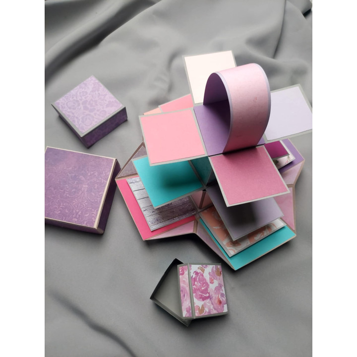 Exploding Box Tower | Sklep Fundacji Motywajki