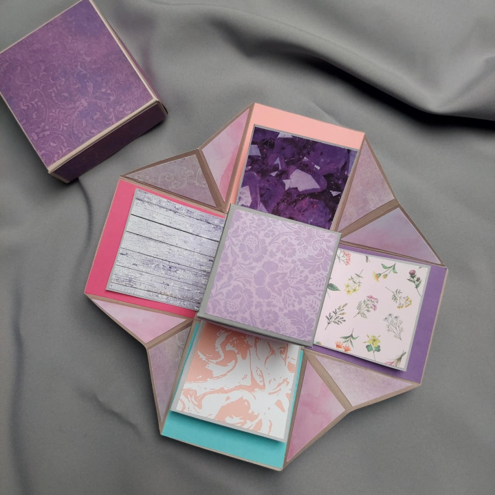 Exploding Box Tower | Sklep Fundacji Motywajki