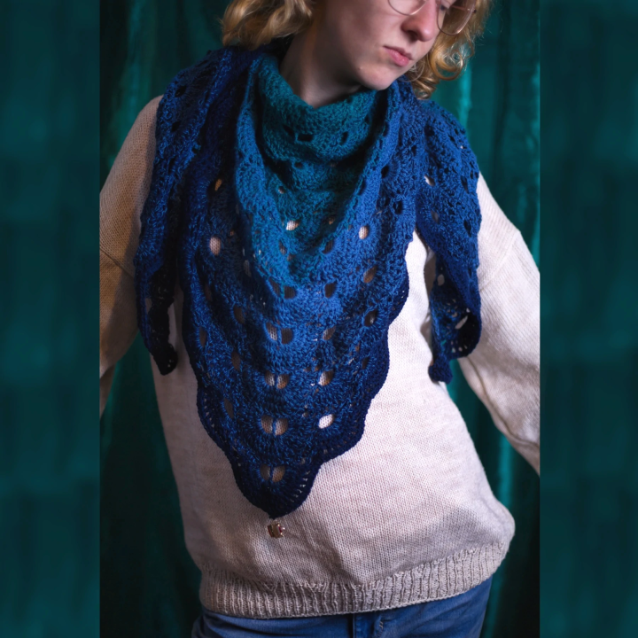 Chusta Granatowa Ombre | Sklep Fundacji Motywajki